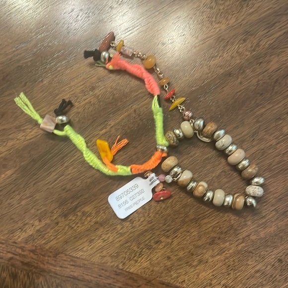 Free People Ariana Ost Dripping In Sun Hair Tie in Tan - Picture 2 of 3